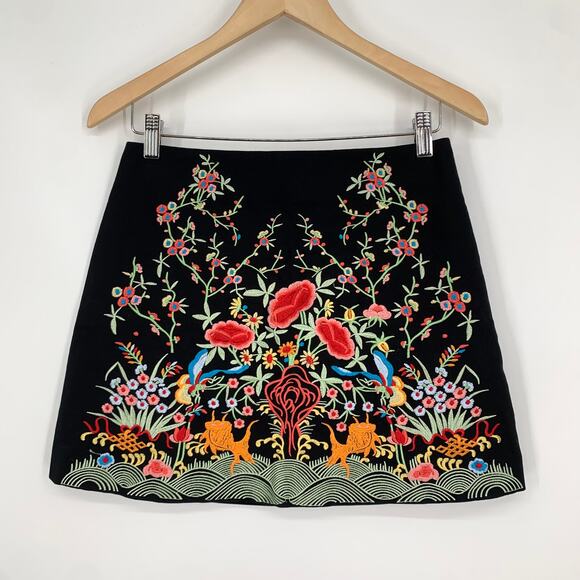 ZARA Black Floral Embroidered Cottagecore High Waist Mini Skirt - Picture 6 of 11